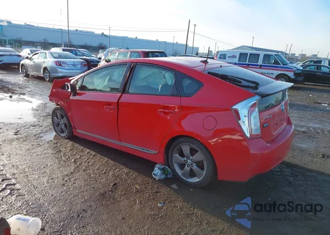 2015 Toyota Prius Persona Series Special Edition z USA, uszkodzony, nr VIN JTDKN3DU1F0418861